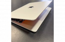 2022 MacBook Air 13