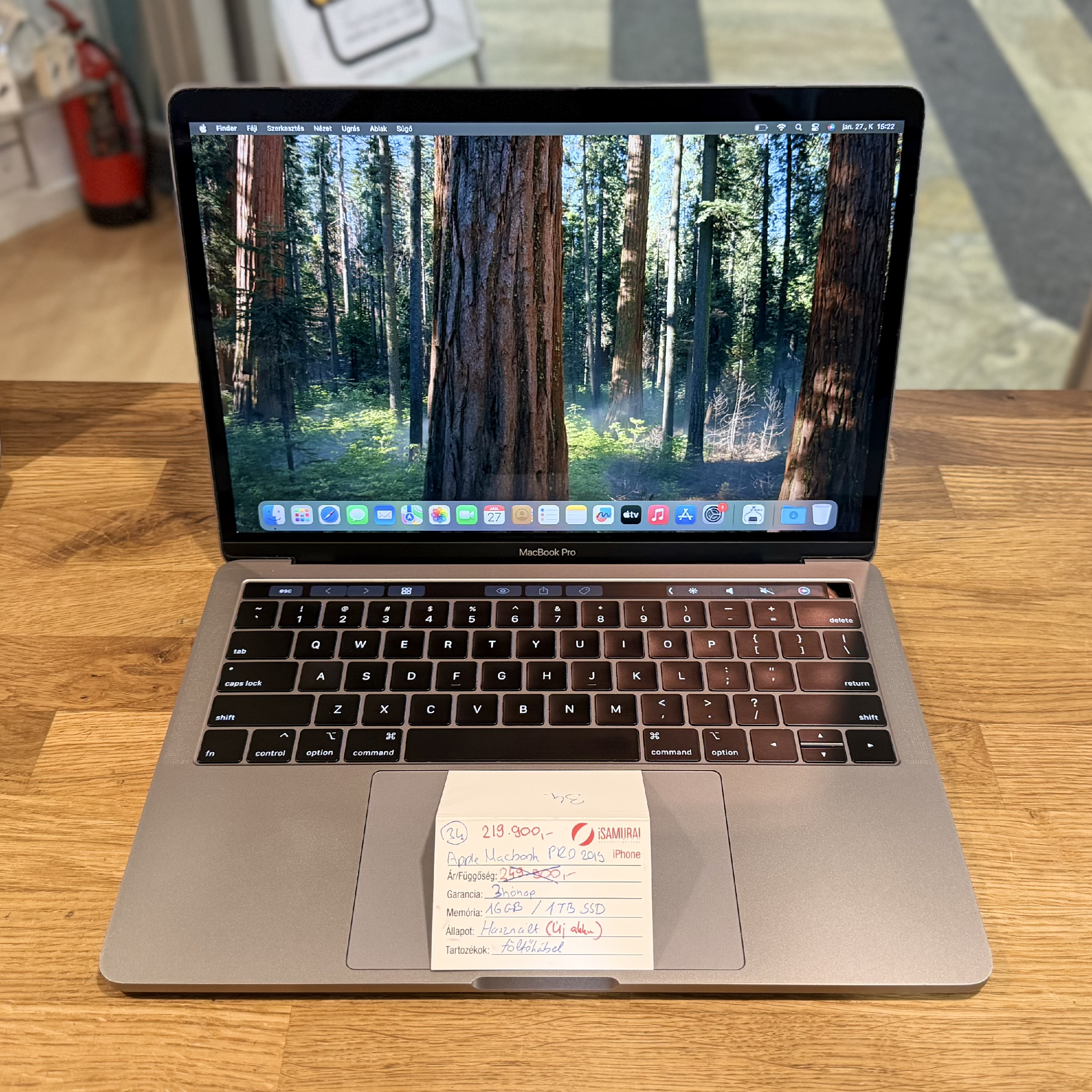 34. Apple MacBook Pro 13