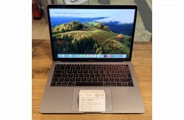 41. Apple MacBook Air - 2018 - 13