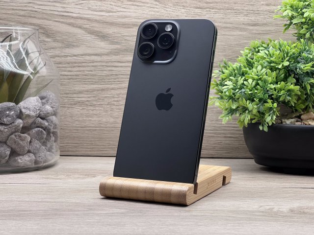 Hibátlan iPhone 15 Pro Max Black Titanium 256GB 2 ÉV Garanciával Számlával 90% Akku