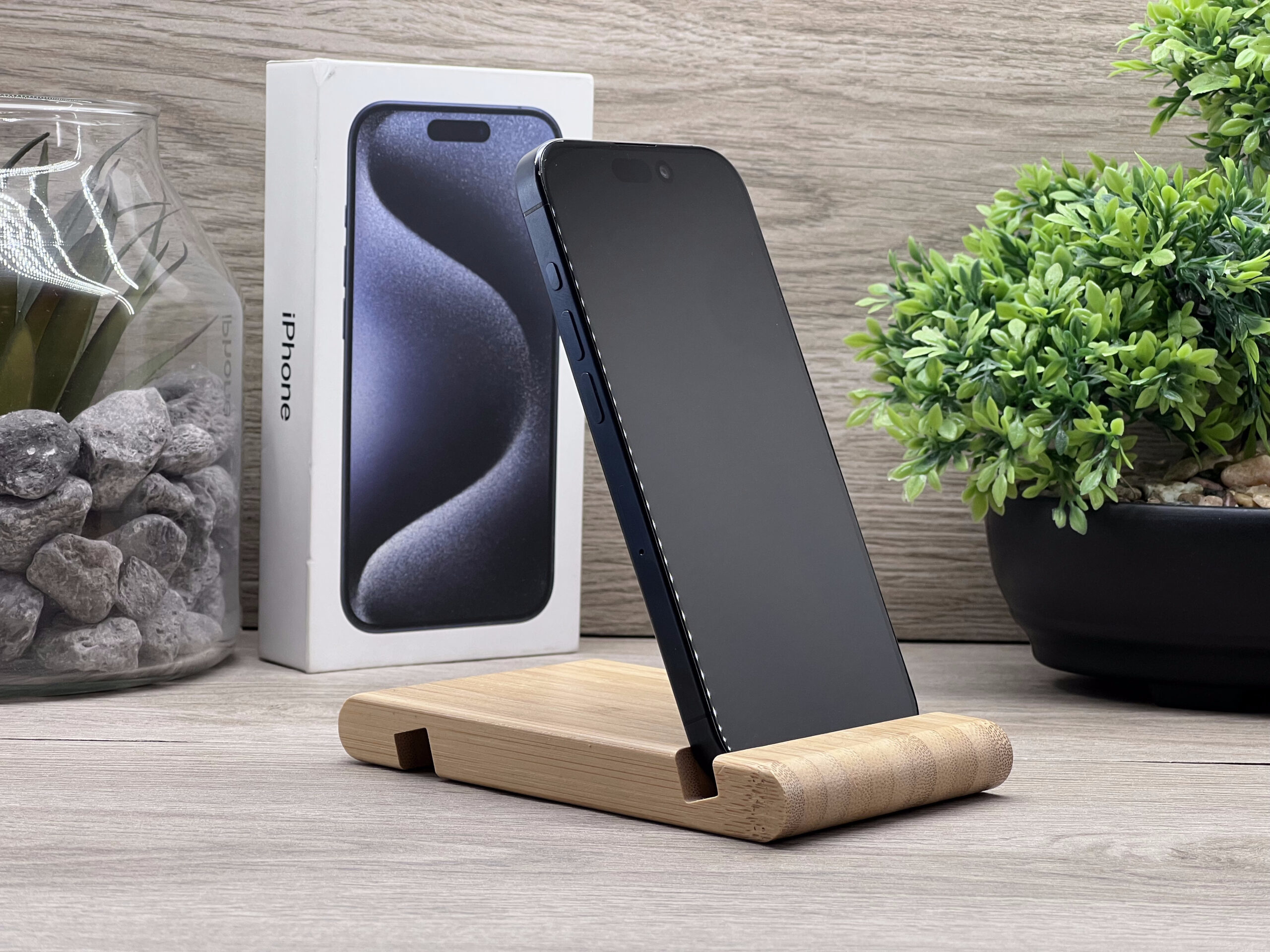 iPhone 15 Pro Blue Titanium 256GB 2 ÉV Garanciával Számlával 92% Akku