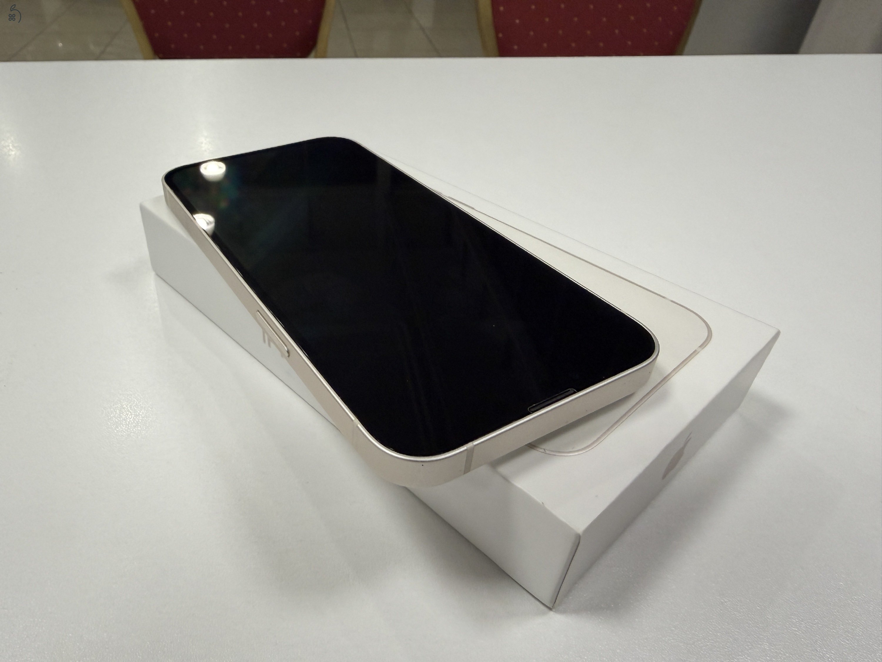 iPhone 13 128 GB fehér eladó