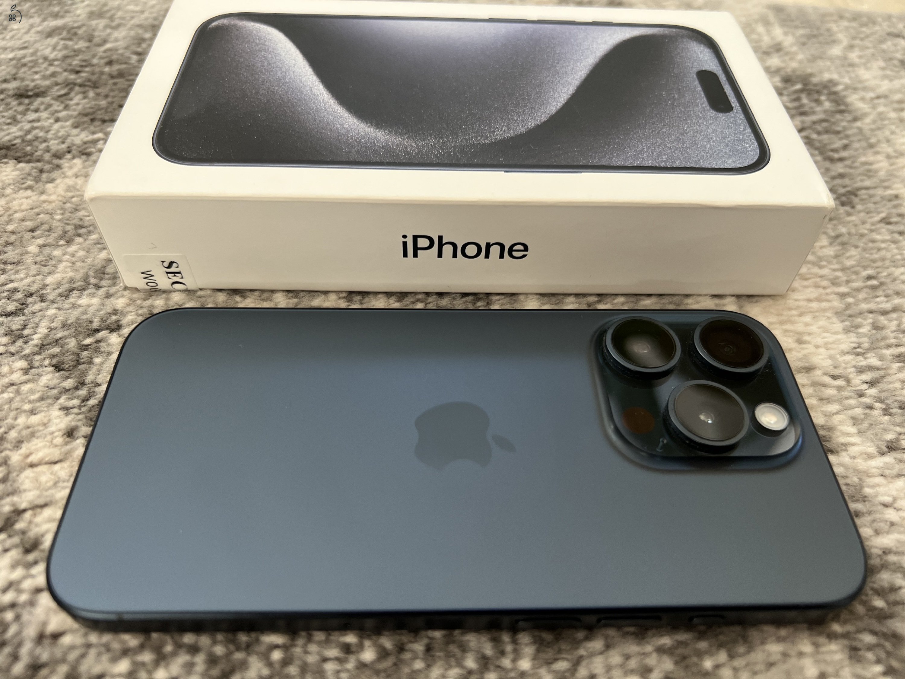 iPhone 15 pro 128 GB Blue Titanium