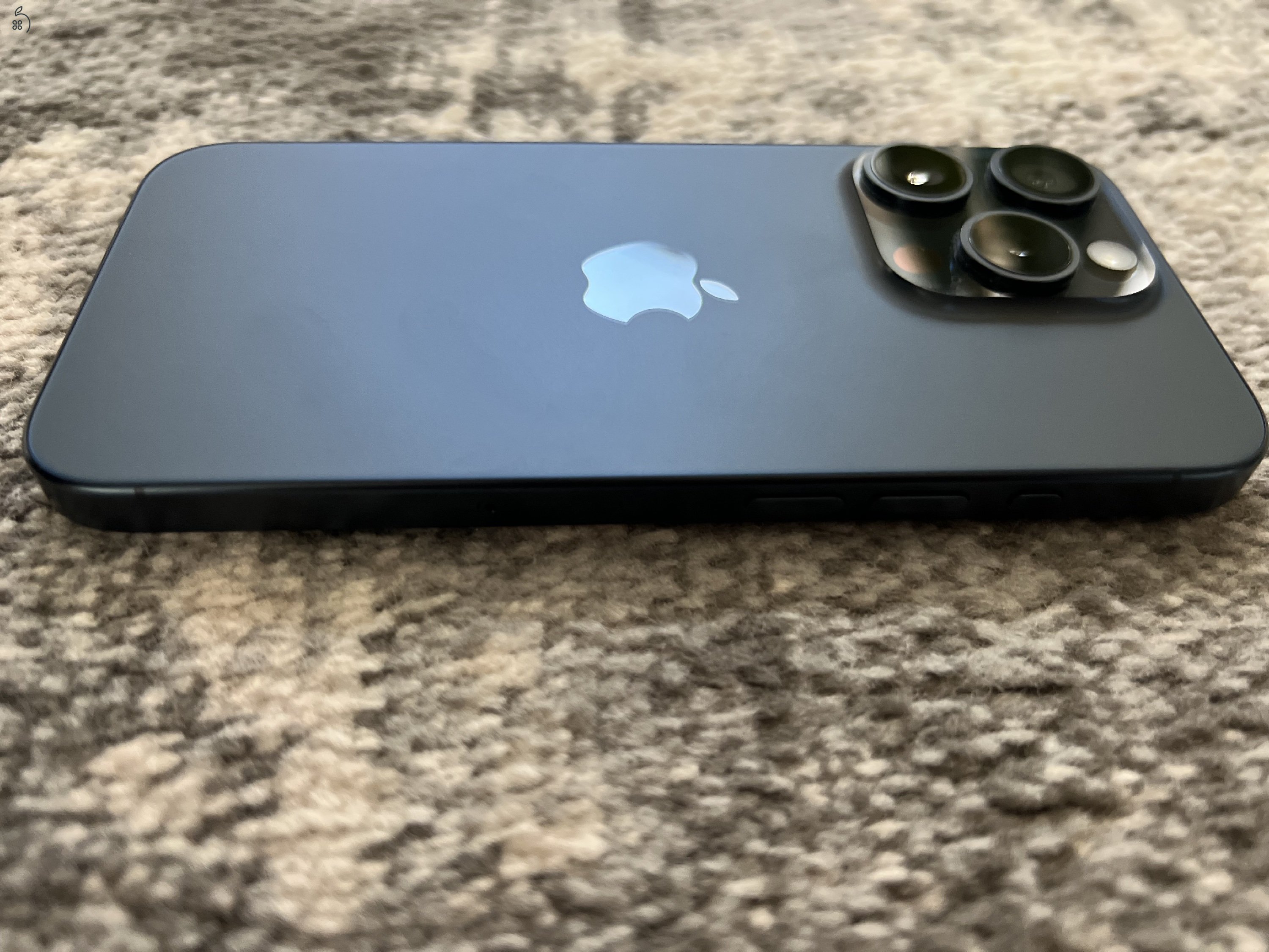 iPhone 15 pro 128 GB Blue Titanium