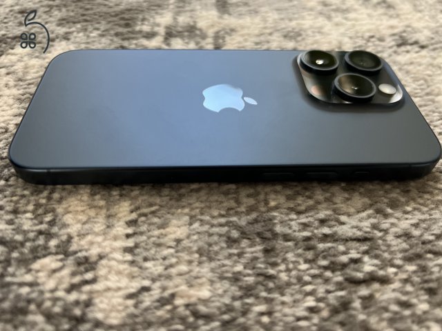 iPhone 15 pro 128 GB Blue Titanium