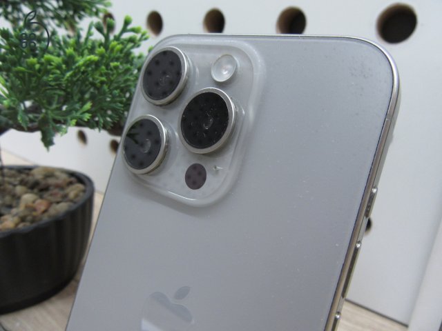 Apple iPhone 15 Pro – Natural Titanium – ProMotion 120 Hz, A17 Pro, USB-C – 128 GB – Használt, megkímélt – 100% akku – 3 hónap garancia