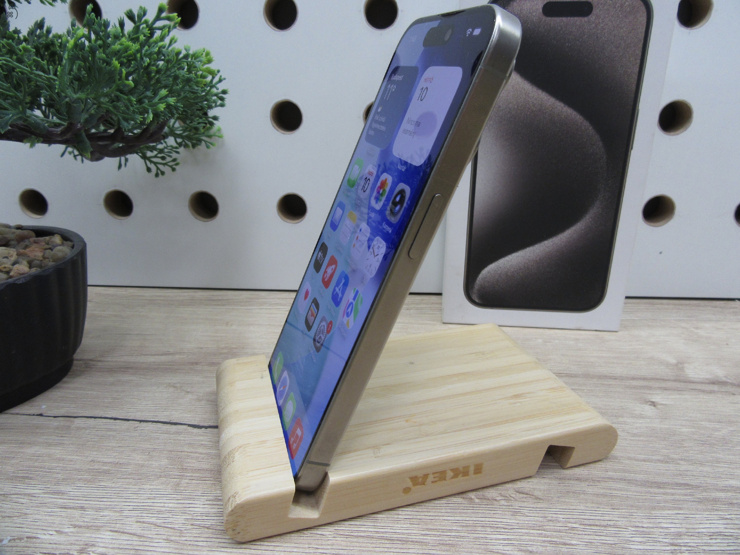 Apple iPhone 15 Pro – Natural Titanium – ProMotion 120 Hz, A17 Pro, USB-C – 128 GB – Használt, megkímélt – 100% akku – 3 hónap garancia