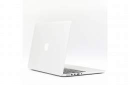 1 év garanciával! Felújított Apple Macbook PRO i5 2015 early 128 GB Silver