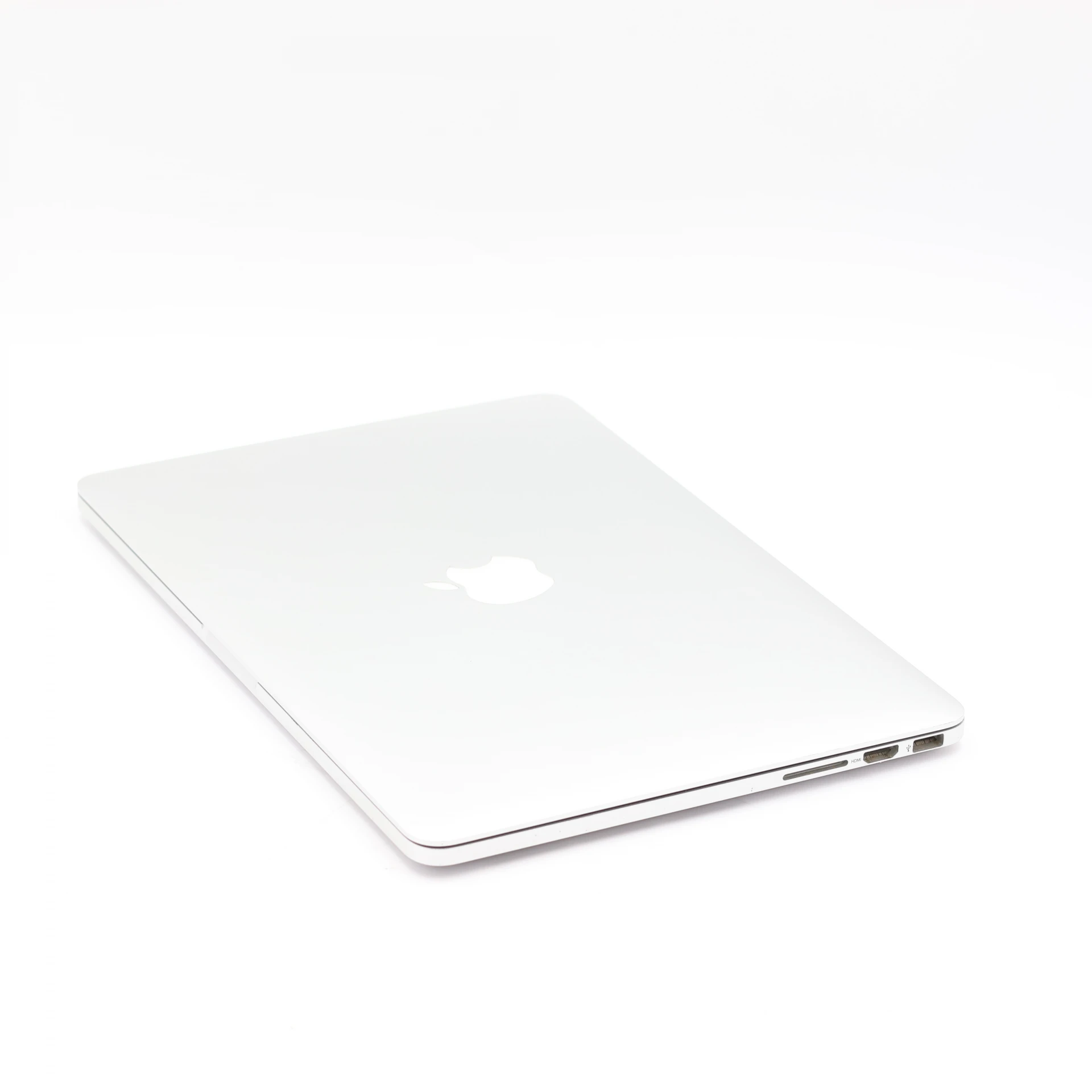 1 év garanciával! Felújított Apple Macbook PRO i5 2015 early 128 GB Silver