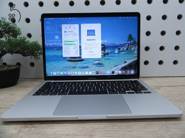 Apple MacBook Pro 13” (2020, Intel i5) – Retina 2560×1600, halk erő, könnyű hordozni – 16 GB RAM – 500 GB SSD – Használt, megkímélt – 86% akku – 3 hónap garancia