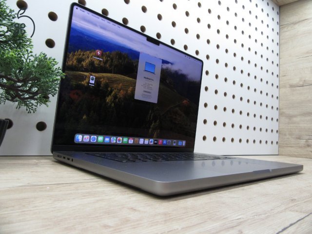Apple MacBook Pro 16” (2021, M1 Max) – Liquid Retina XDR + ProMotion 120 Hz, brutál erő – 64 GB RAM – 500 GB SSD – Használt, szép állapot – 333 ciklus / 87% akku – 3 hónap garancia