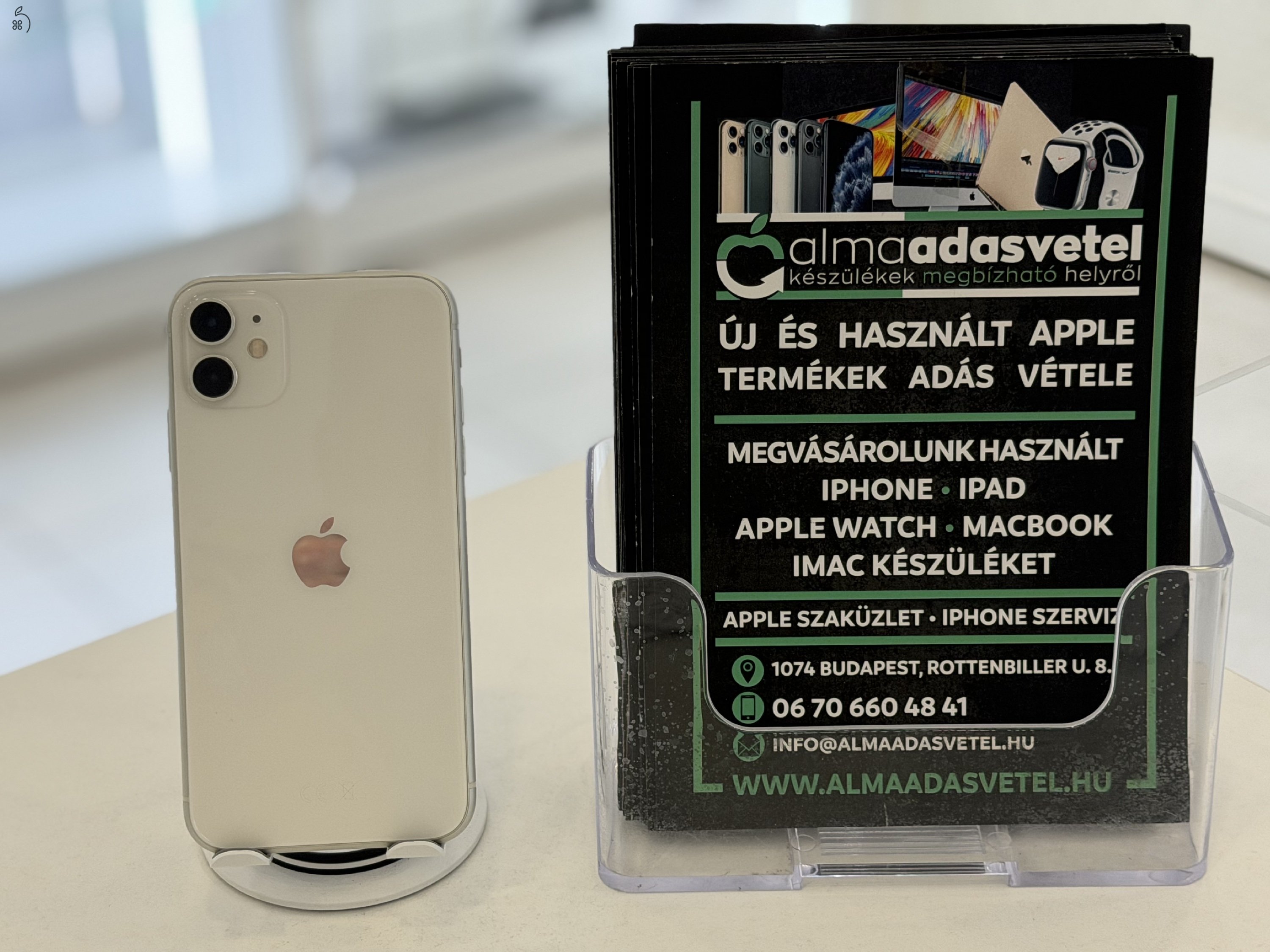 iPhone 11 64GB Független Megkímélt/1-3 hónap gar./Akku 100%/z35e