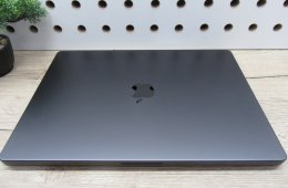 Apple MacBook Pro 16” (2023, M3 Pro) – Liquid Retina XDR + ProMotion 120 Hz, akár 22 óra – 36 GB RAM – 500 GB SSD – Használt, szép állapot – 64 ciklus / 100% akku – 3 hónap garancia