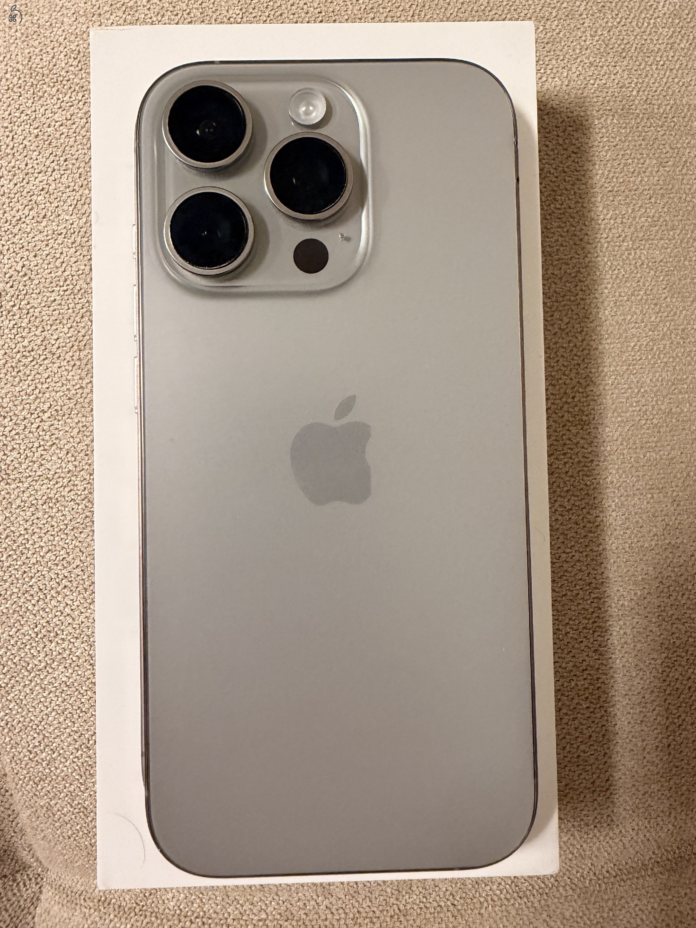 iPhone 16 Pro natur titan