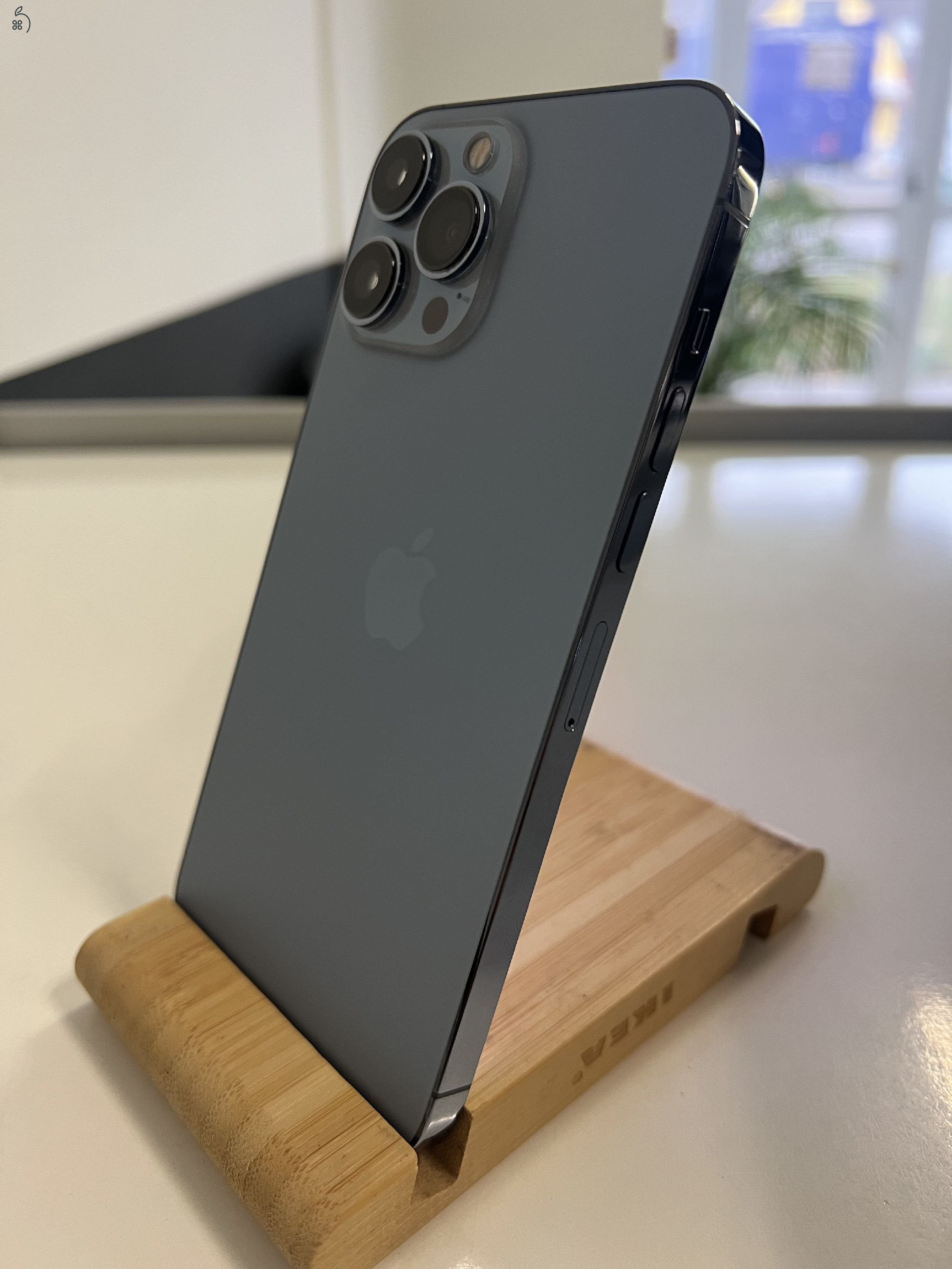 Eladó iPhone 13 Pro Max - 256GB - Sierra Blue - új 100% akkumultor - szép állapot