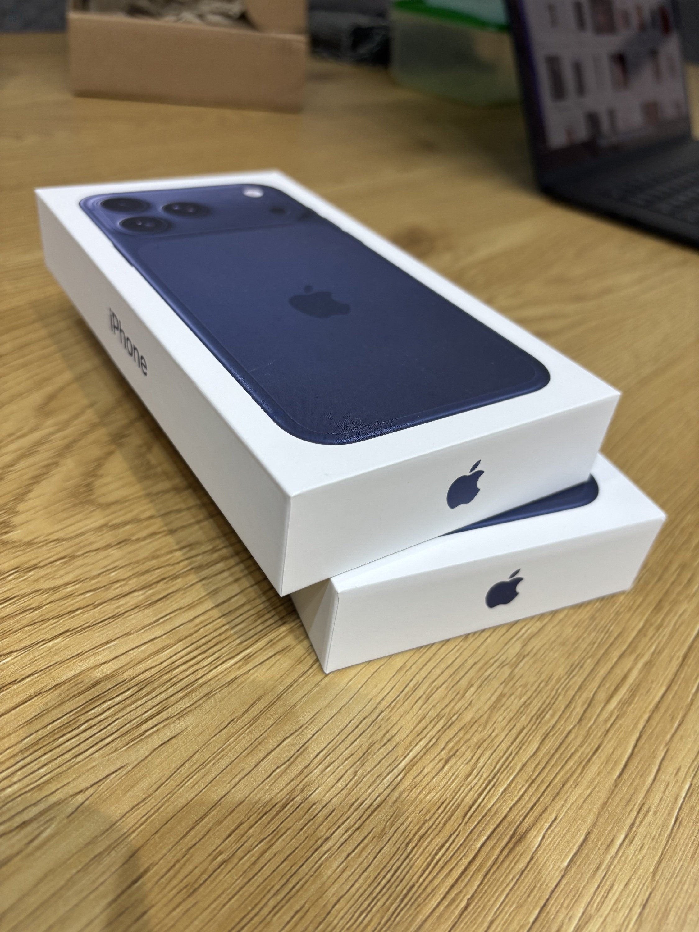 ÚJ - iPhone 17 Pro Max 512GB Deep Blue 