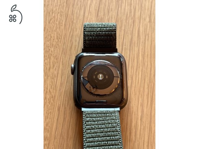Apple iWatch 5 (A2093) és 2 szíj