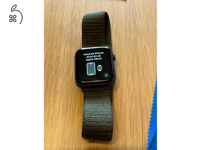 Apple iWatch 5 (A2093) és 2 szíj