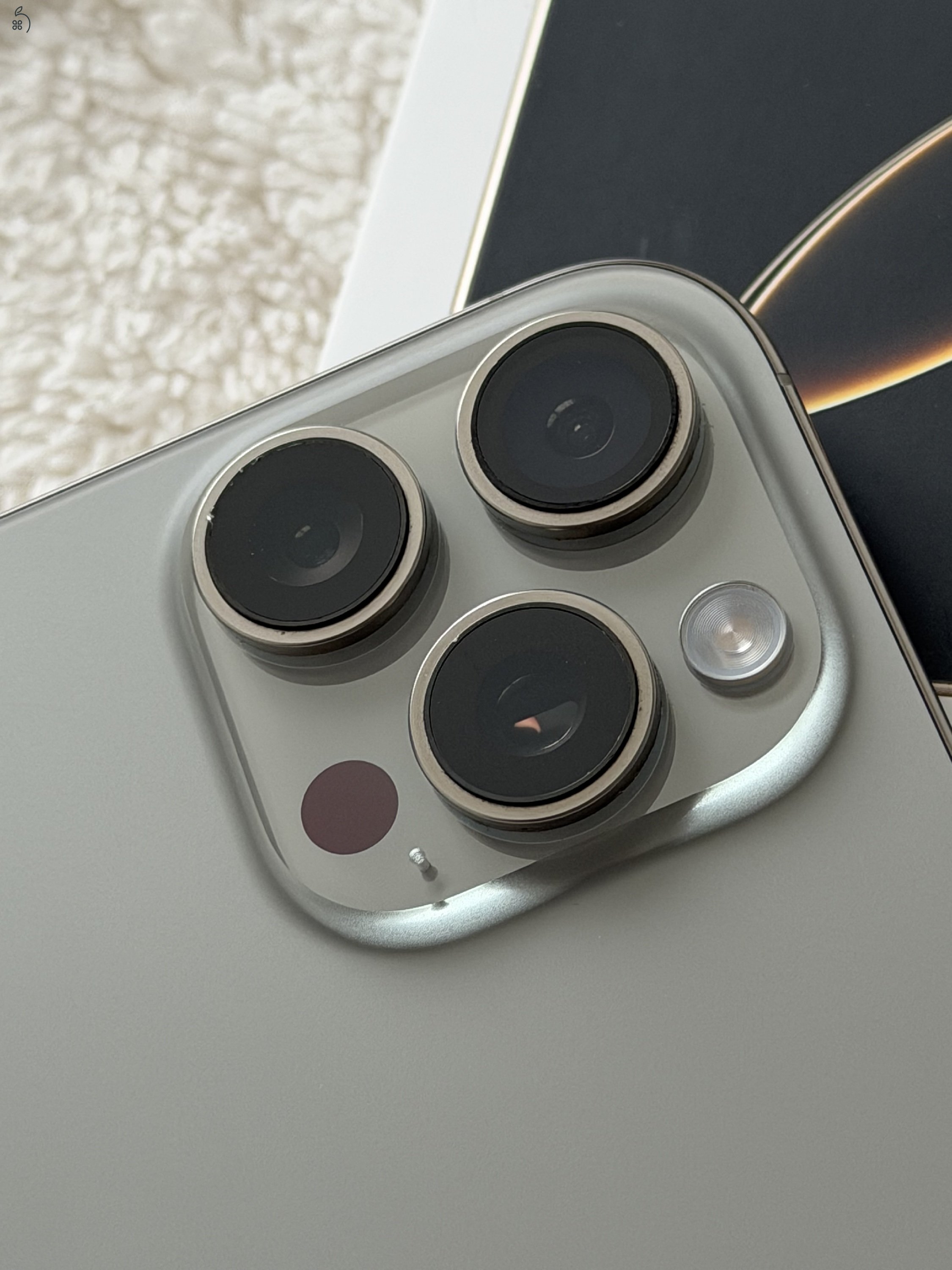 iPhone 16 Pro Max 256GB Natúr Titán, Szép Állapotú, Akku 100%, 2026 Júliusig Garancia