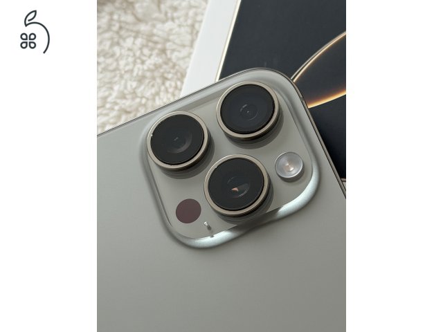iPhone 16 Pro Max 256GB Natúr Titán, Szép Állapotú, Akku 100%, 2026 Júliusig Garancia