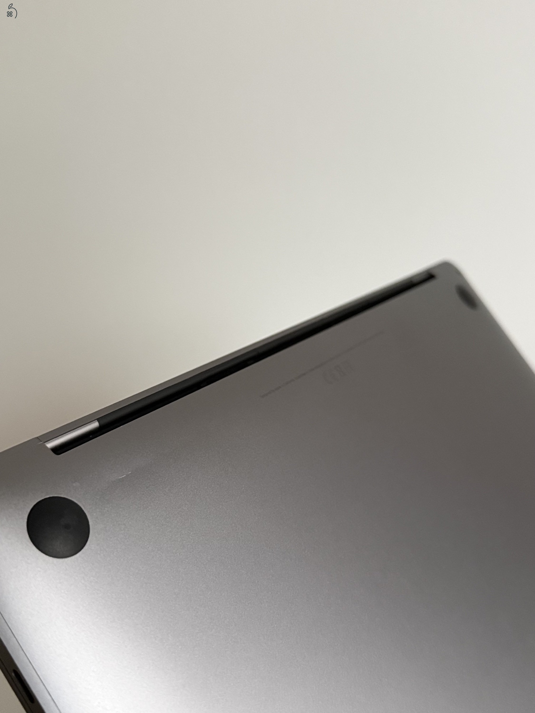 Apple MacBook Pro 13” 2020, i5 Quad-Core, 512GB SSD, 16GB, magyar billentyűzet, TouchBar, új akksi.