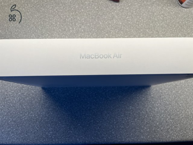 2025 M4 MacBook Air, bontatlan, garanciás