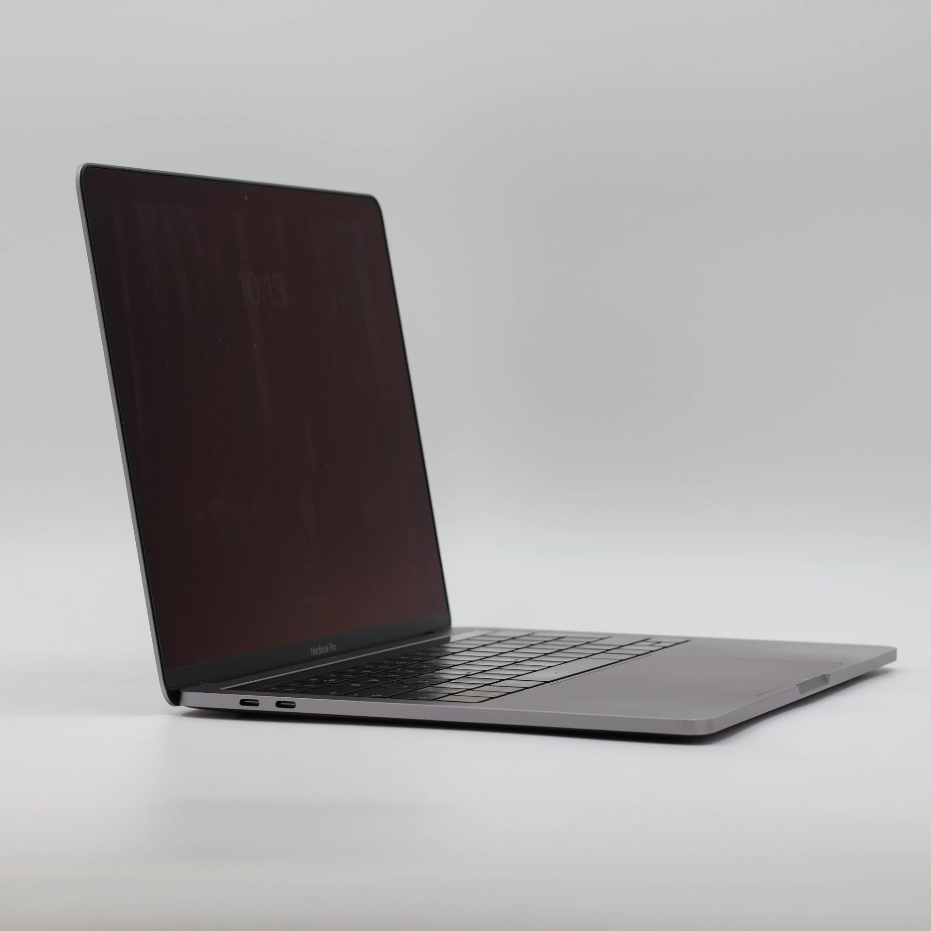 1 év garanciával! Felújított Apple Macbook PRO i5 2019 256 GB Space Gray