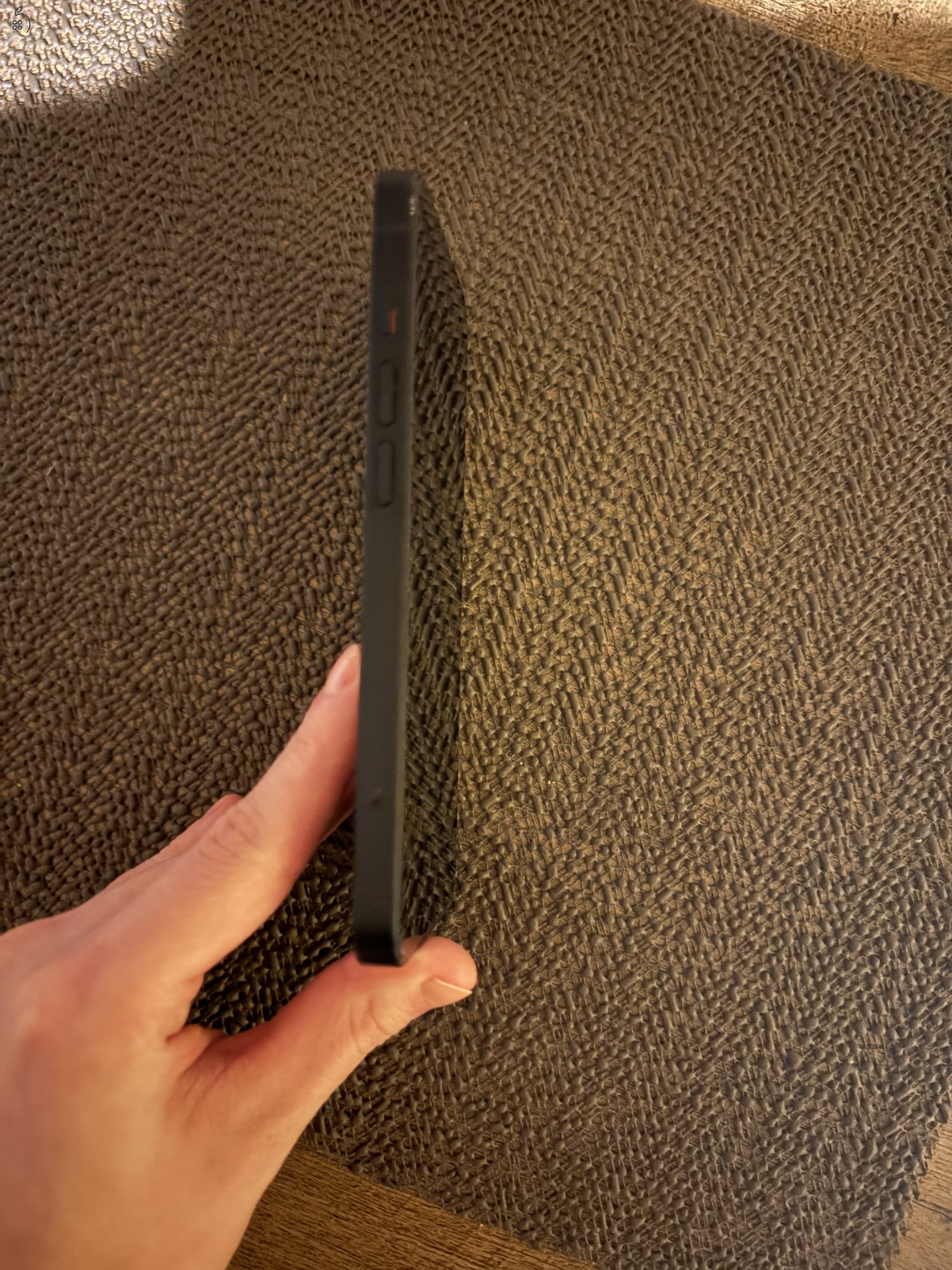 Eladó Iphone 13, 128GB