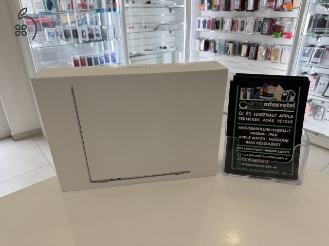 Új Bontatlan MacBook Air M4 13