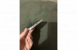 iPhone 12 64GB fehér eladó