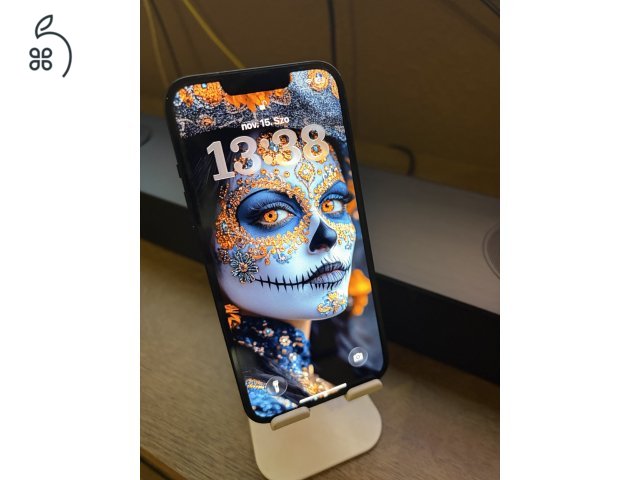 Újszerű, karcmentes, iPhone 13