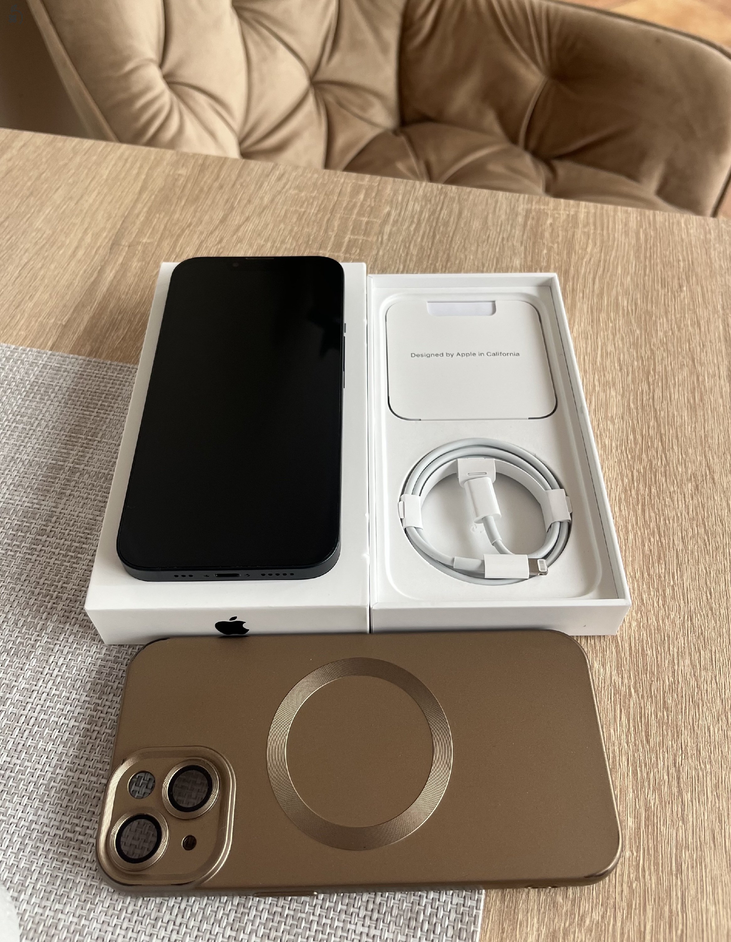 iPhone 13 128gb független, karcmentes