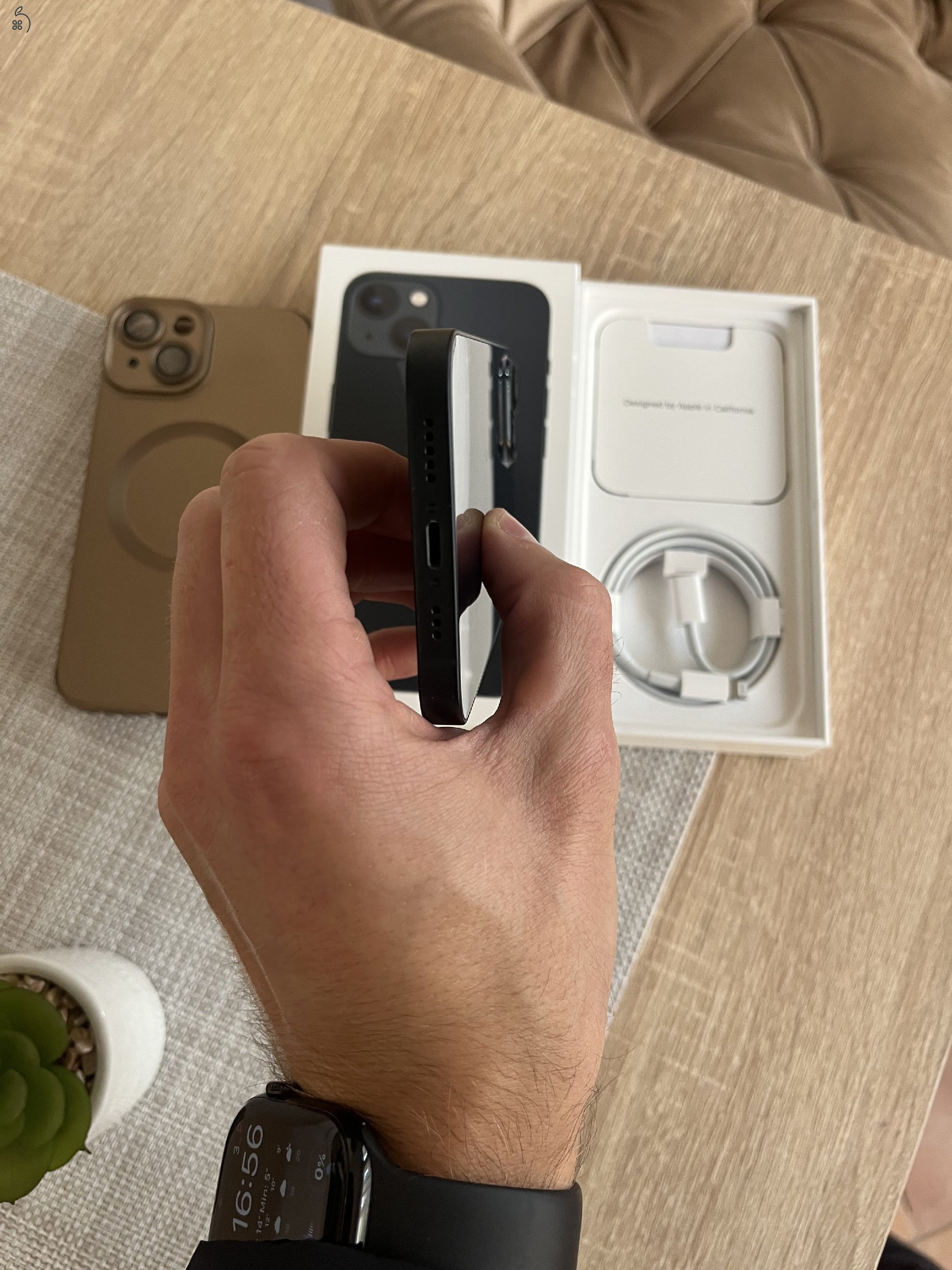 iPhone 13 128gb független, karcmentes