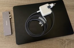 Apple MacBook Air, M2, 13.6