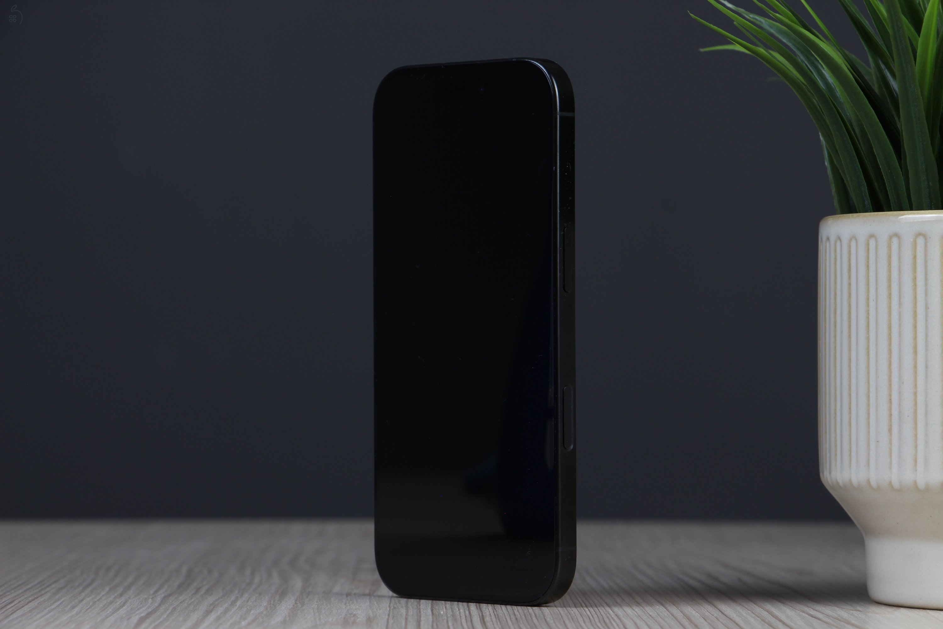 Apple iPhone 16 Pro 128GB asztrofekete A US-7307