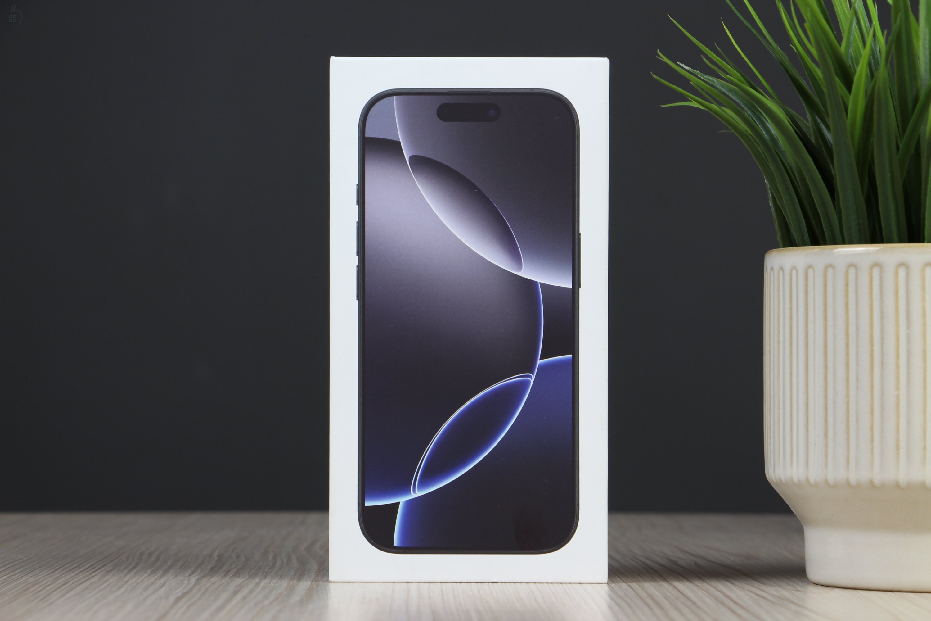 Apple iPhone 16 Pro 128GB asztrofekete A US-7307