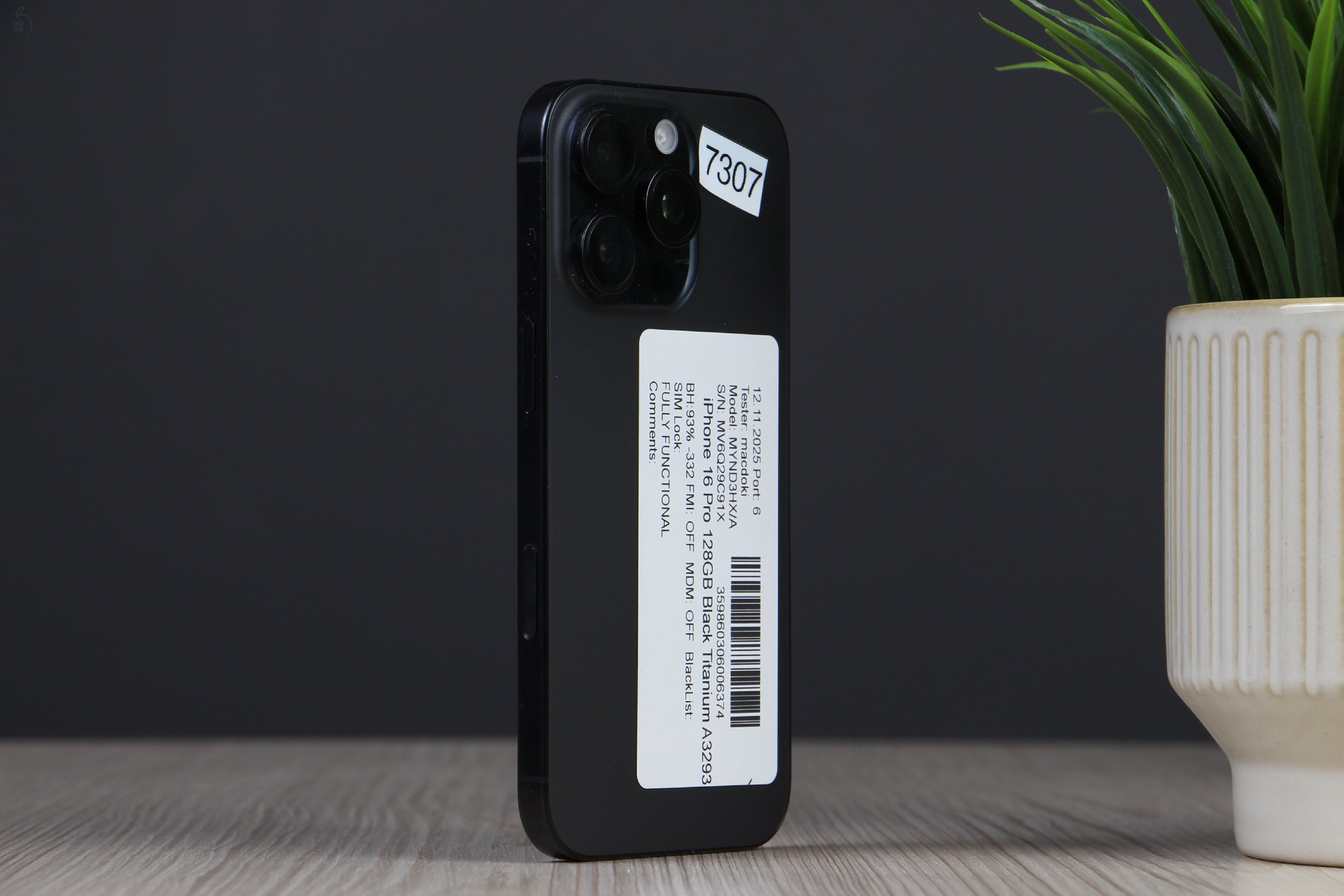 Apple iPhone 16 Pro 128GB asztrofekete A US-7307