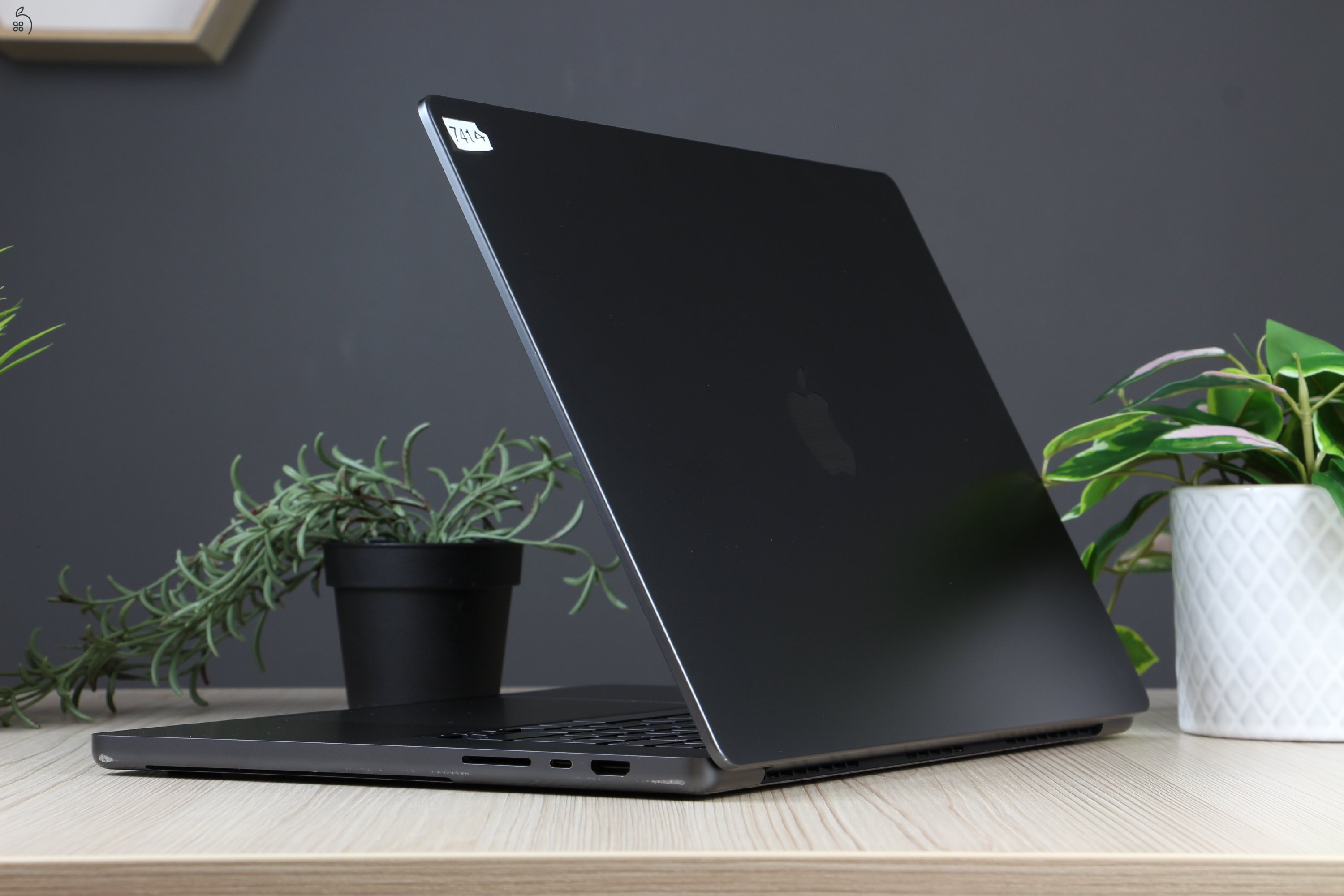 Apple Macbook Pro 16