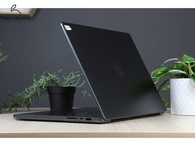 Apple Macbook Pro 16