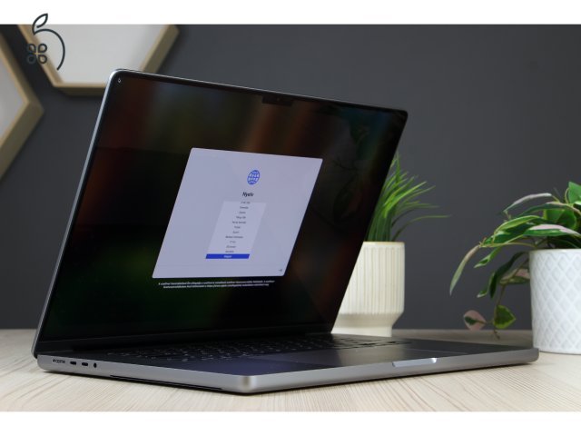 Apple Macbook Pro 16