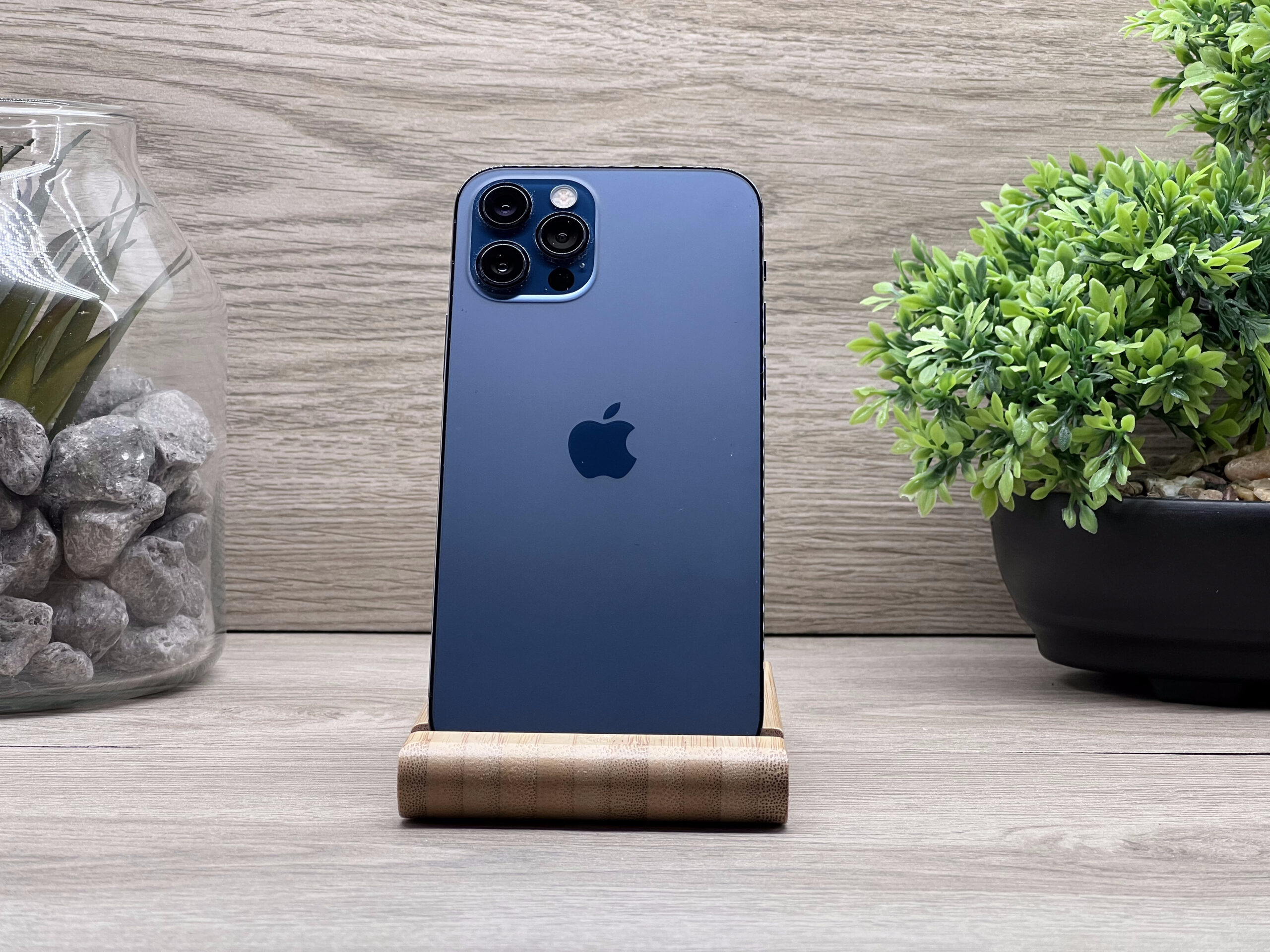 Hibátlan iPhone 12 Pro Pacific Blue 256GB 2 ÉV Garanciával Számlával 99% Akku