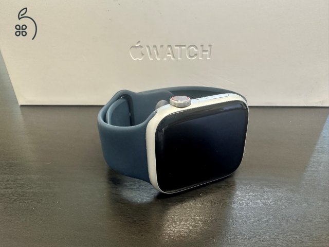 Eladó Apple Watch Series 9 45 mm GPS+Cellular - Silver
