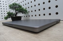 Apple MacBook Pro 14” (2021, M1 Pro) – Liquid Retina XDR + ProMotion 120 Hz, akár 17 óra – 32 GB RAM – 500 GB SSD – Használt, karcmentes – 305 ciklus / 84% akku – 3 hónap garancia