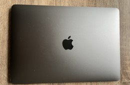 Apple Macbook Pro Retina 13