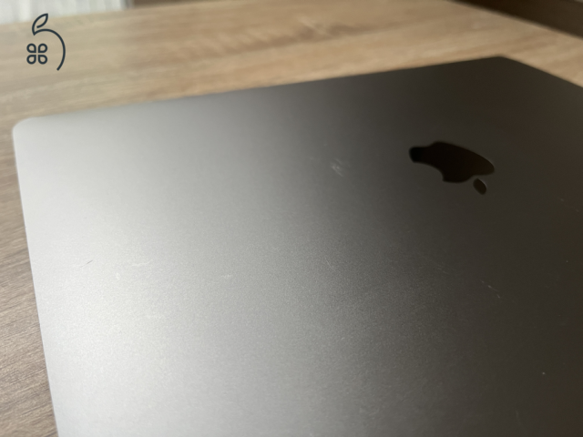 Apple Macbook Pro Retina 13