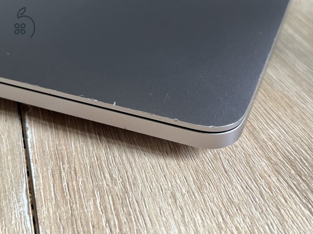 Apple Macbook Pro Retina 13