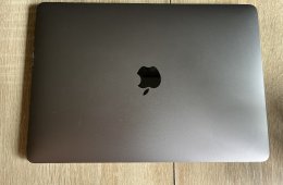 Apple Macbook Pro Retina 13