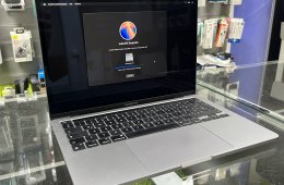 Kifogástalan, karcmentes , dobozos Macbook Pro M1 chipes gép, a képen láthatóan makulátlan állapotban.     91% akkuállapot, a legújabb Macos.     Dobozával, töltőjével, 6 hó garanciával, számlával, üzletből.     Beszámitás Lehetséges.     megrendelhe
