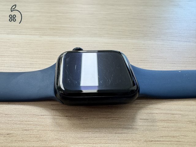 Apple Watch SE2 (2022) 40mm éjfekete