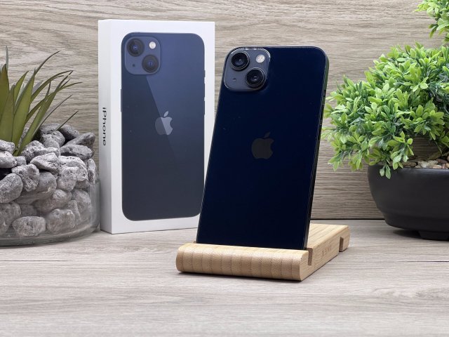 iPhone 13 Midnight 256GB 2 ÉV Garanciával Számlával 96% Akku